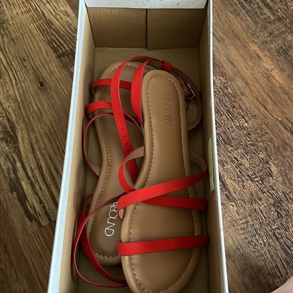 Abound sandals red faux suede - Picture 4 of 5